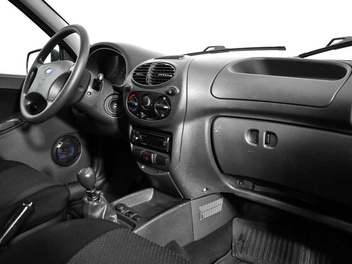 Lada (ВАЗ) Kalina с пробегом — 2012 год. Фото: #8