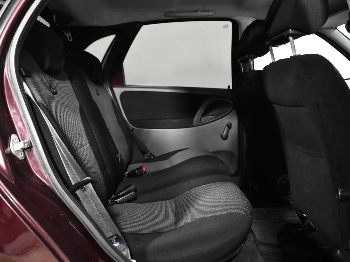 Lada (ВАЗ) Kalina с пробегом — 2012 год. Фото: #9