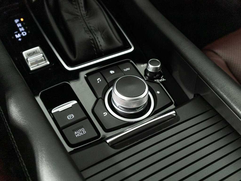 Mazda 6 с пробегом — 2021 год. Фото: #19