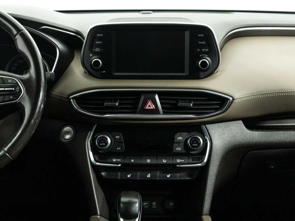 Hyundai Santa Fe с пробегом — 2019 год. Фото: #13