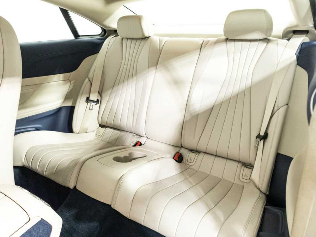 Mercedes-Benz E-Класс с пробегом — 2017 год. Фото: #9