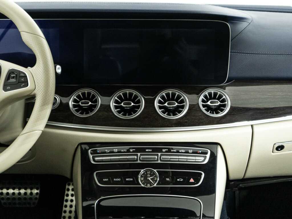 Mercedes-Benz E-Класс с пробегом — 2017 год. Фото: #13