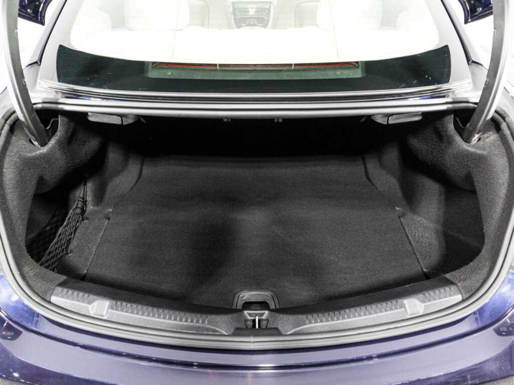 Mercedes-Benz E-Класс с пробегом — 2017 год. Фото: #14