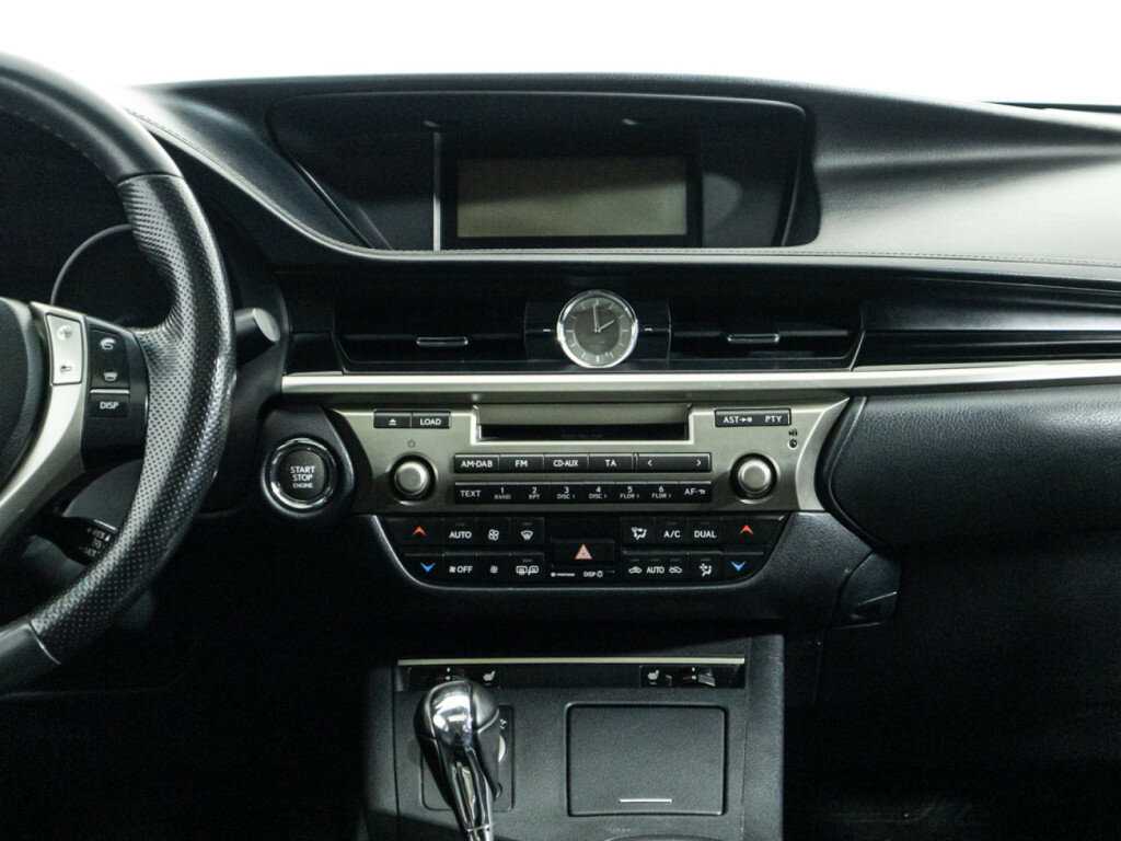 Lexus ES с пробегом — 2013 год. Фото: #13