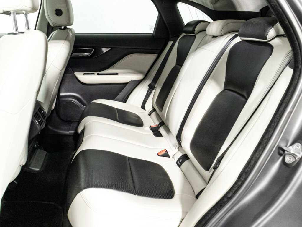 Jaguar F-Pace с пробегом — 2016 год. Фото: #9