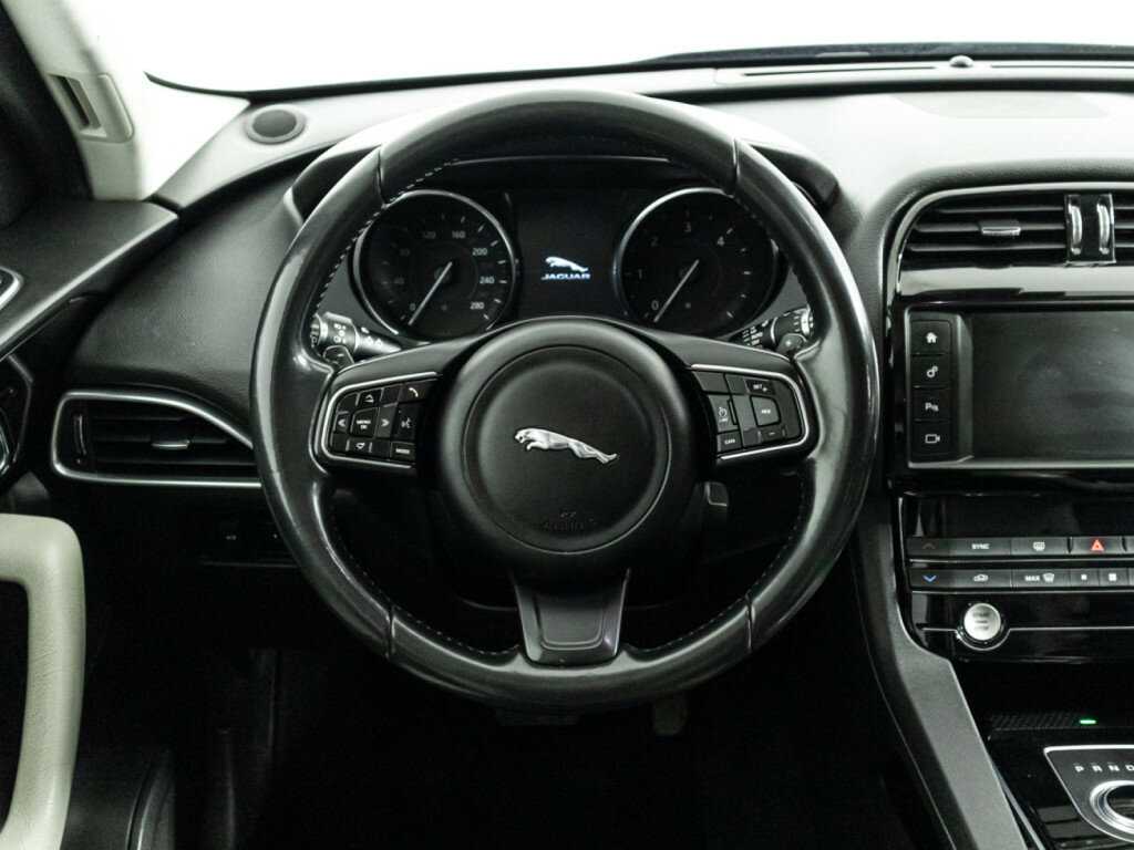 Jaguar F-Pace с пробегом — 2016 год. Фото: #20