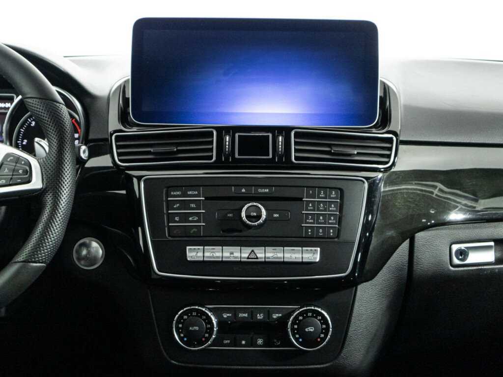 Mercedes-Benz GLE с пробегом — 2017 год. Фото: #13