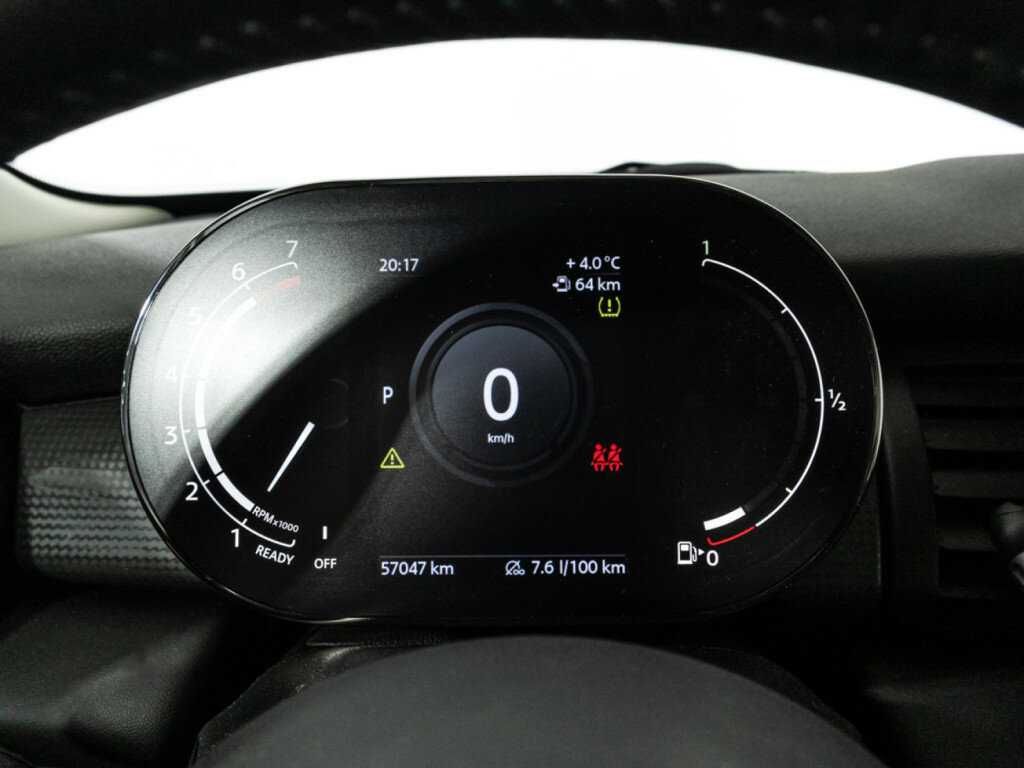 Mini Hatch с пробегом — 2020 год. Фото: #11