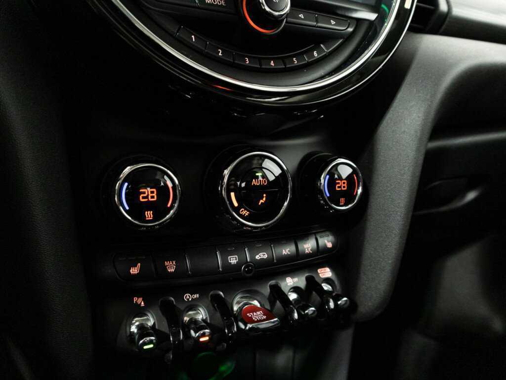 Mini Hatch с пробегом — 2020 год. Фото: #16