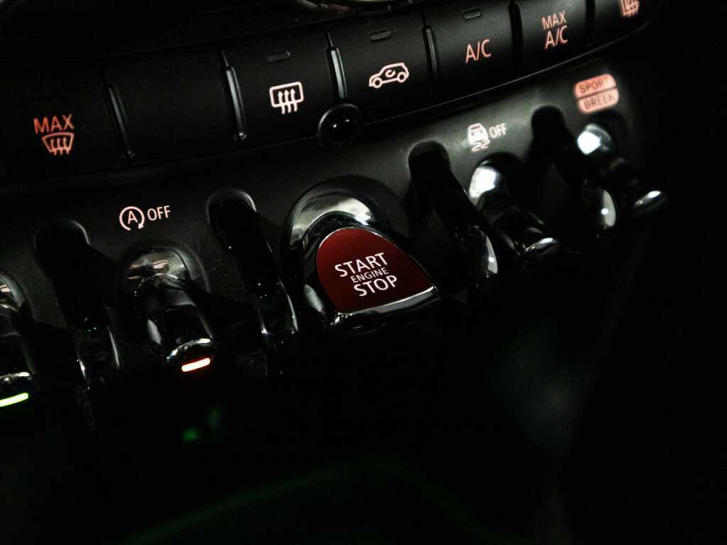 Mini Hatch с пробегом — 2020 год. Фото: #17