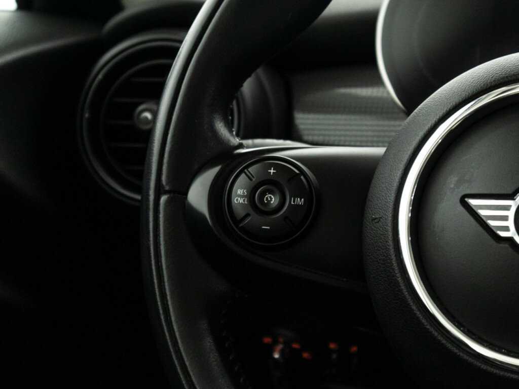 Mini Hatch с пробегом — 2020 год. Фото: #20