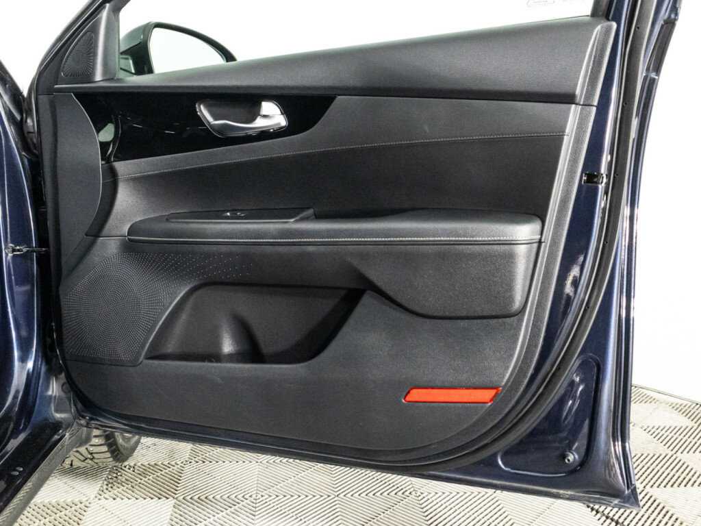 Kia Cerato с пробегом — 2021 год. Фото: #29