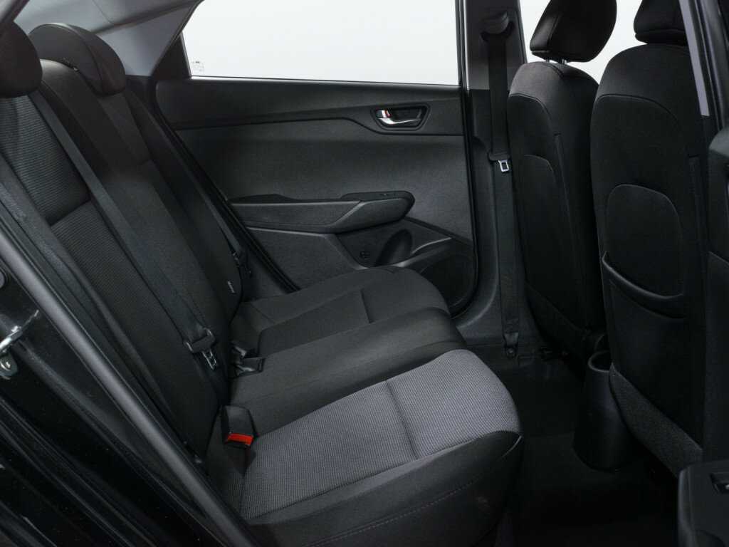 Hyundai Solaris с пробегом — 2020 год. Фото: #9