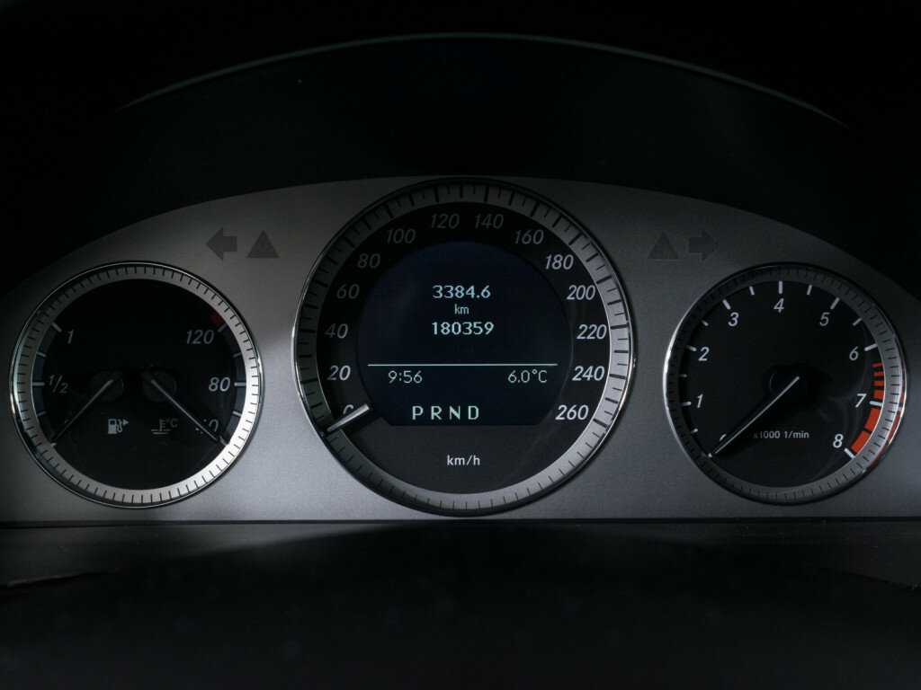 Mercedes-Benz GLK-Класс с пробегом — 2010 год. Фото: #11