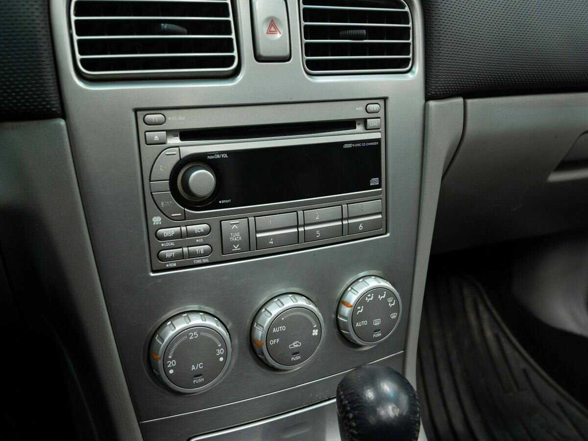 Subaru Forester с пробегом — 2006 год. Фото: #18