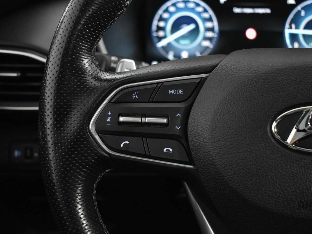 Hyundai Santa Fe с пробегом — 2021 год. Фото: #18