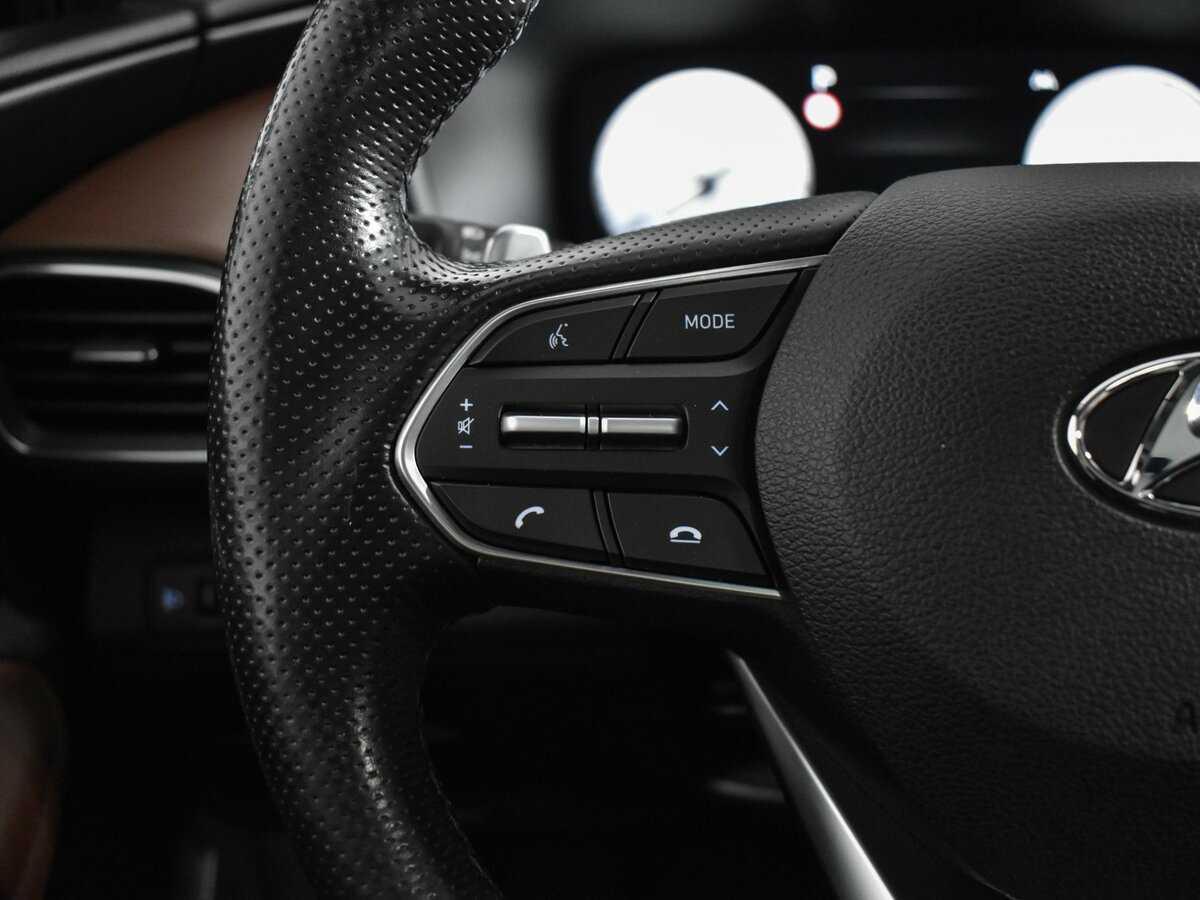 Hyundai Santa Fe с пробегом — 2021 год. Фото: #19