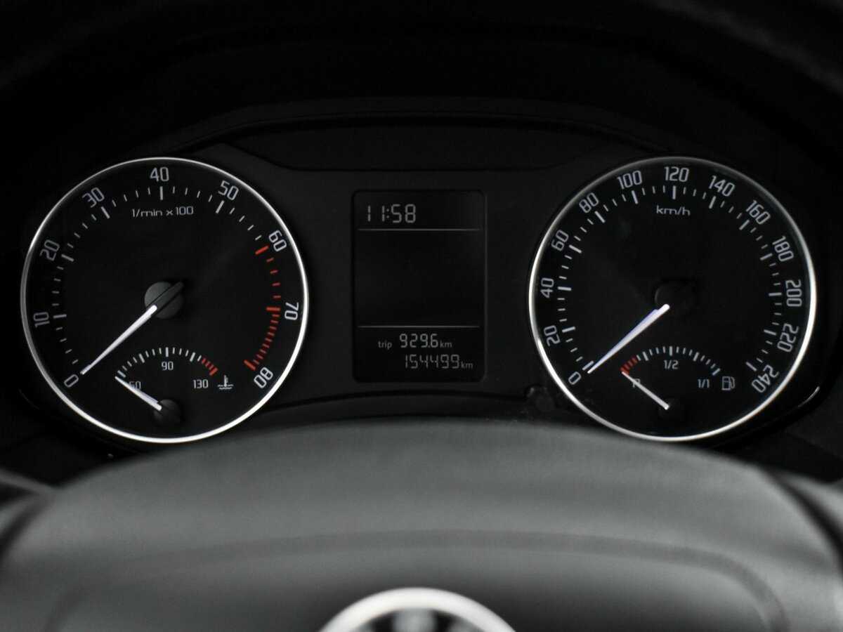 Skoda Octavia с пробегом — 2011 год. Фото: #17