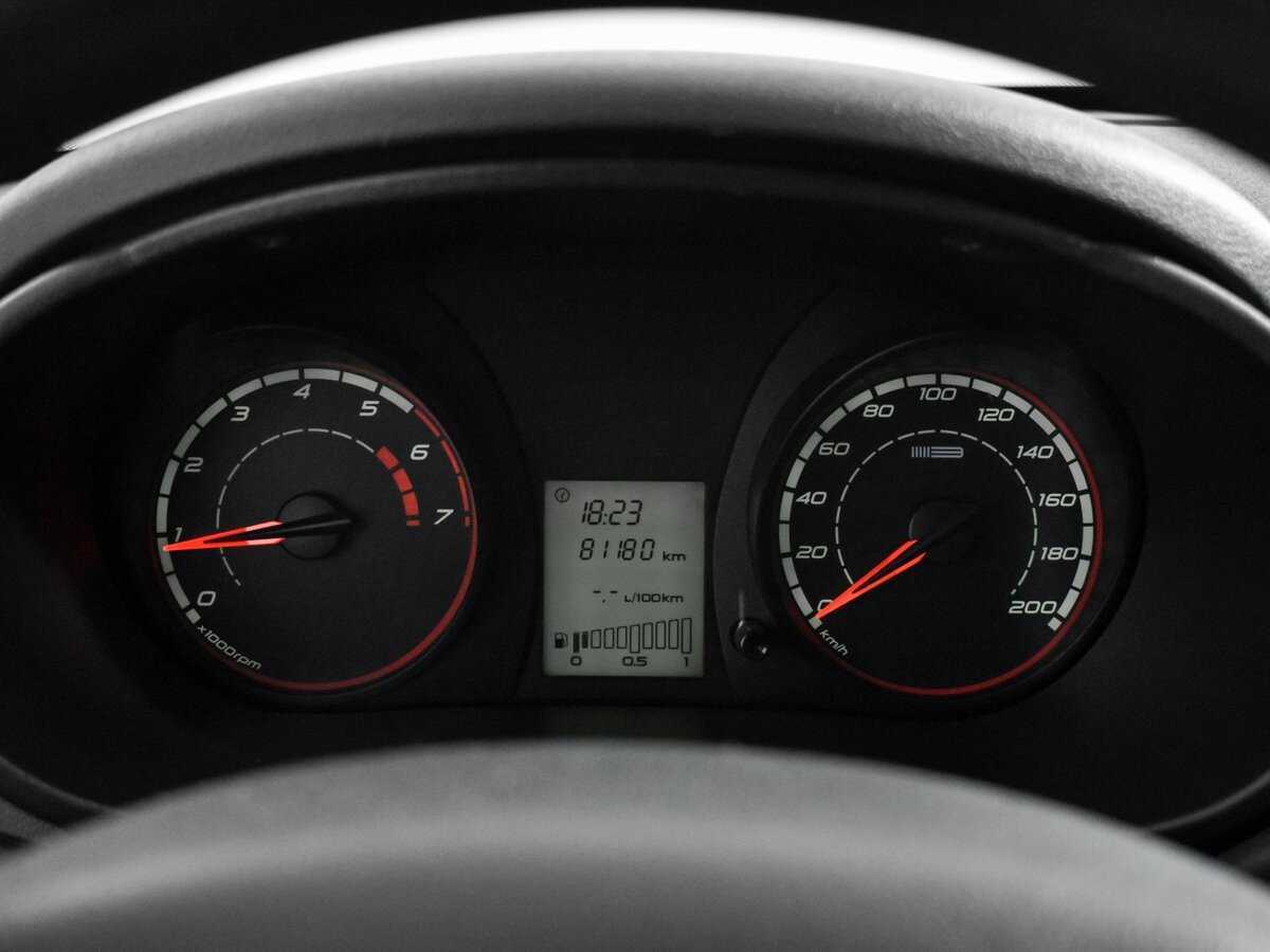 Lada (ВАЗ) Kalina с пробегом — 2013 год. Фото: #15