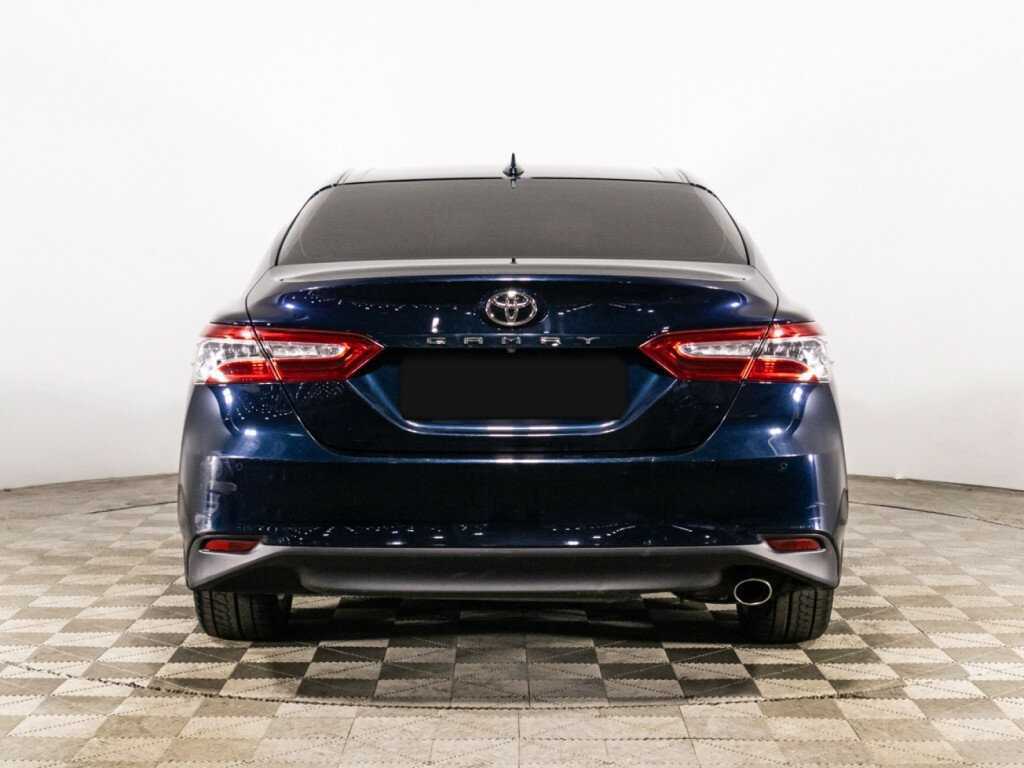 Toyota Camry с пробегом — 2019 год. Фото: #5