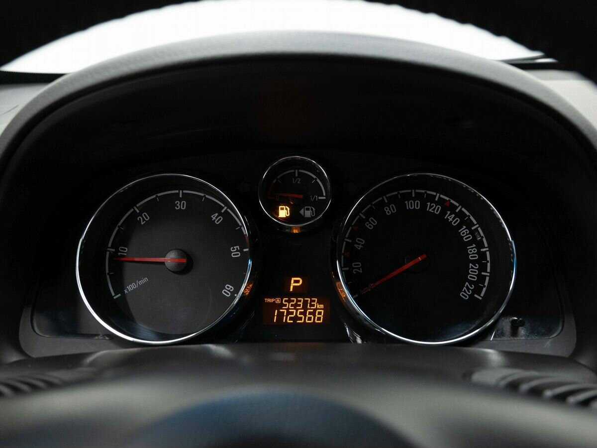 Opel Antara с пробегом — 2015 год. Фото: #17