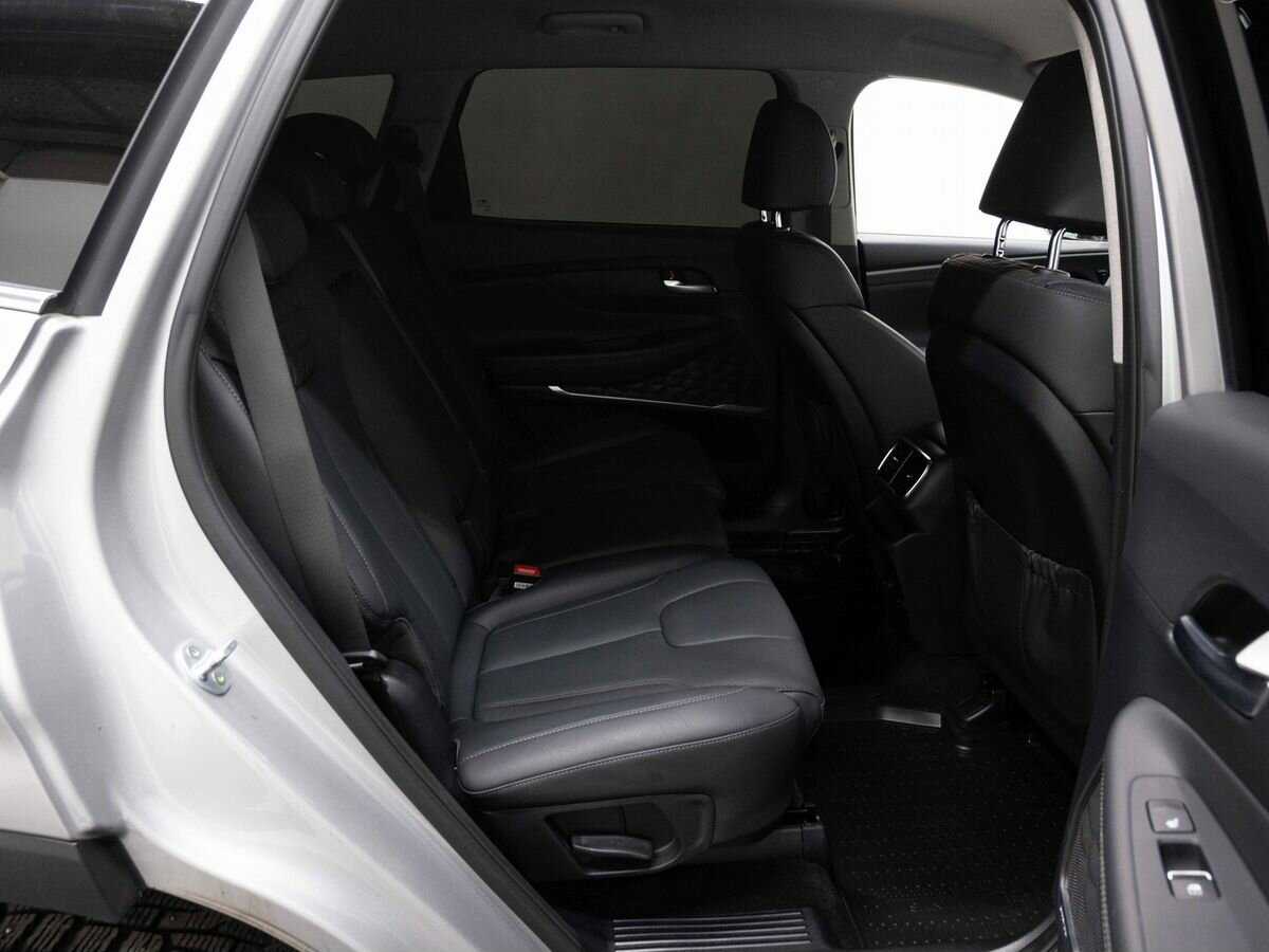 Hyundai Santa Fe с пробегом — 2020 год. Фото: #10