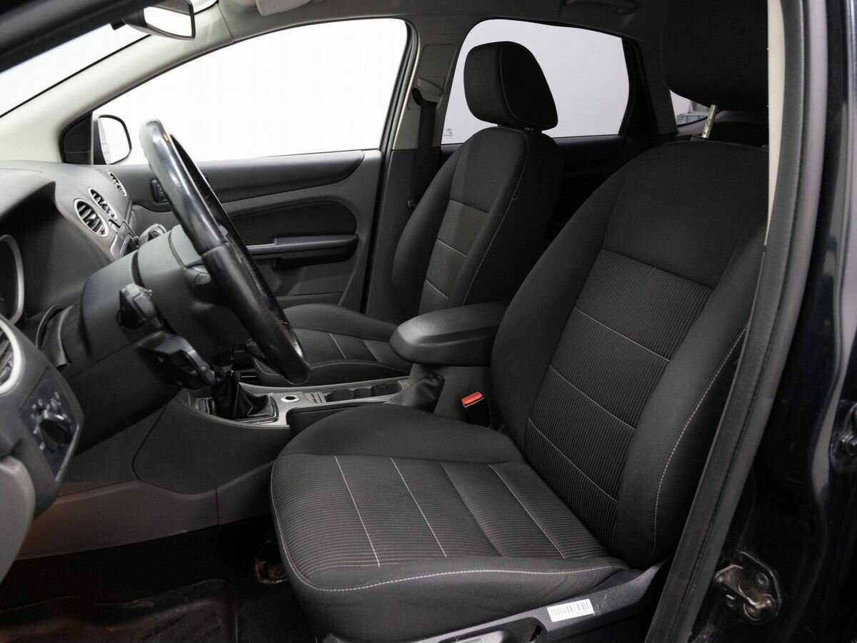 Ford Focus с пробегом — 2010 год. Фото: #7