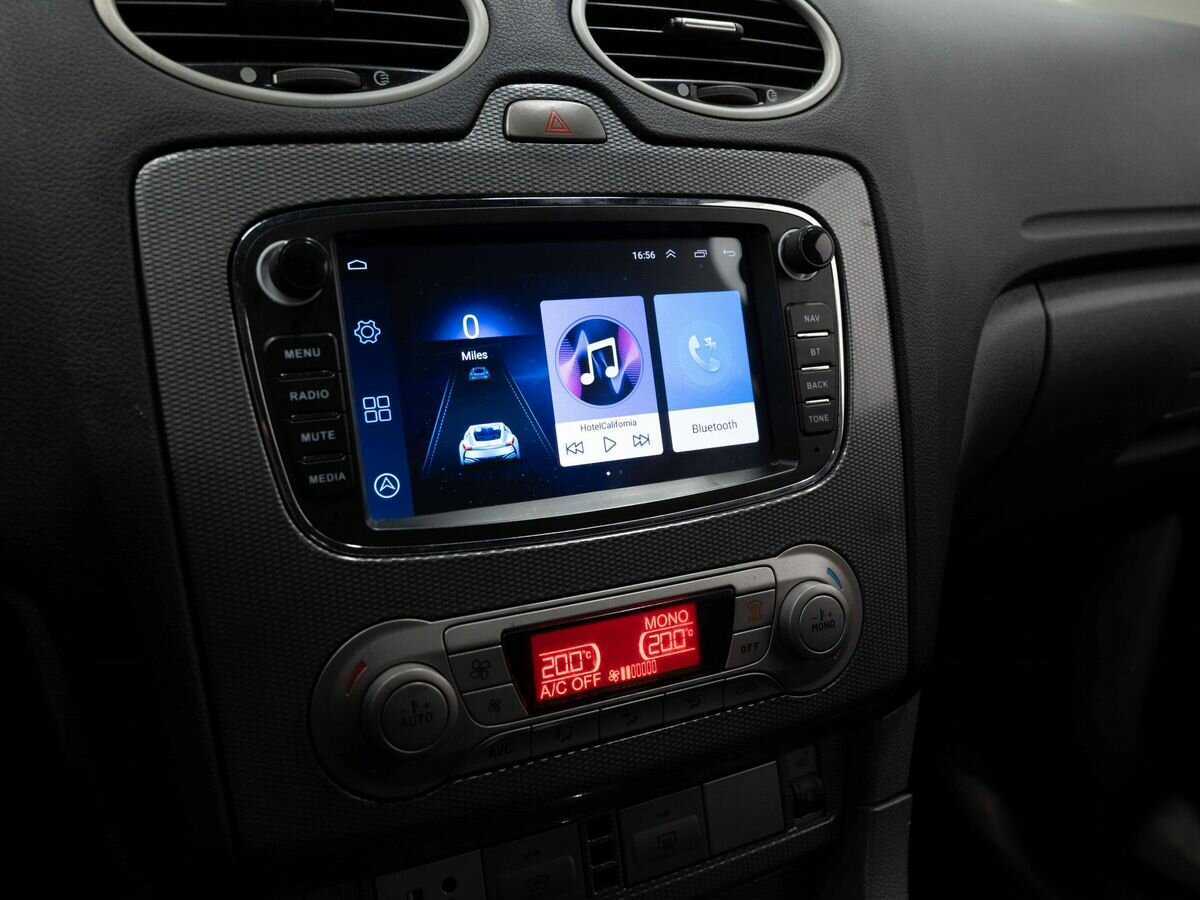 Ford Focus с пробегом — 2010 год. Фото: #16