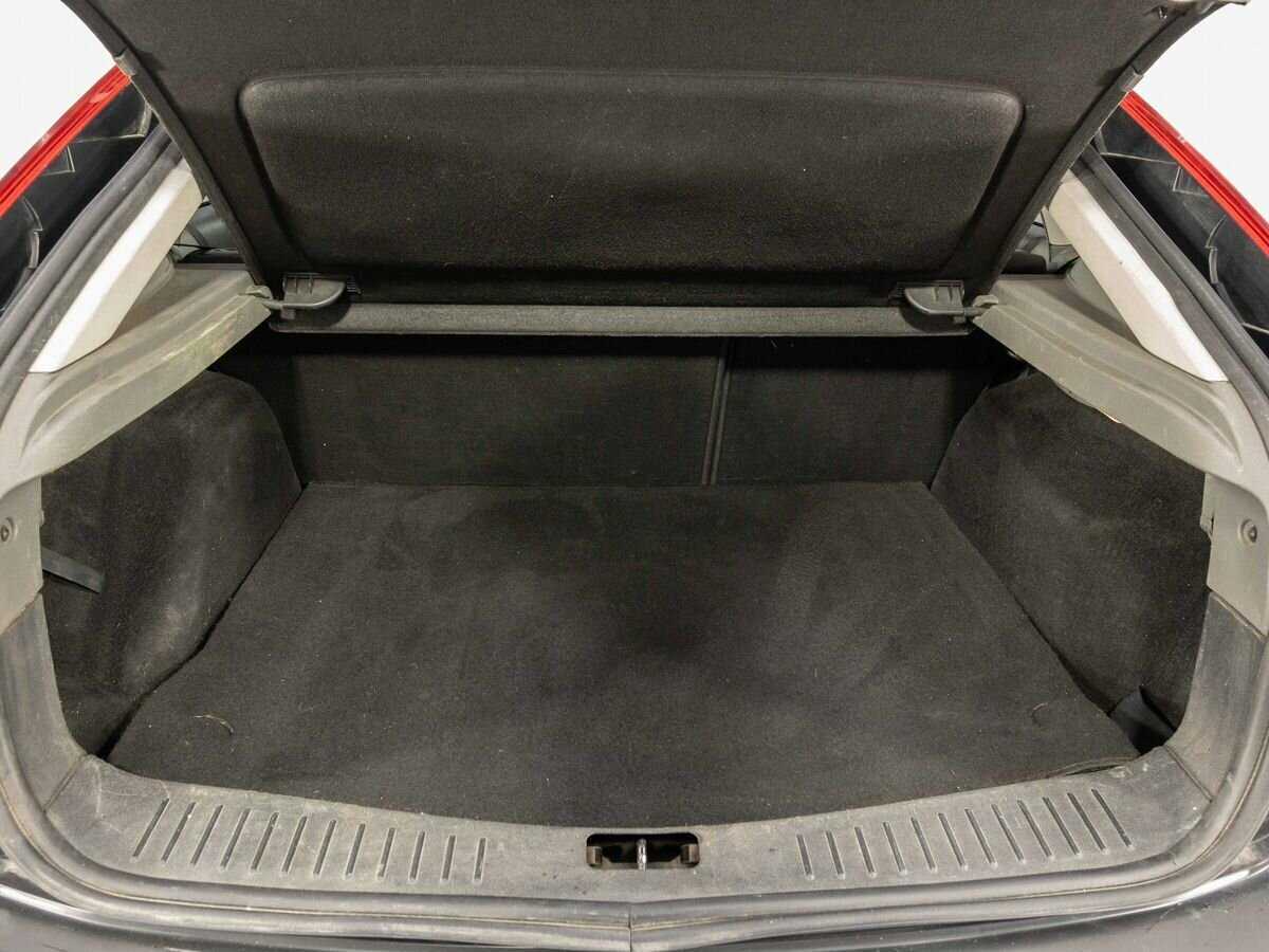 Ford Focus с пробегом — 2010 год. Фото: #18