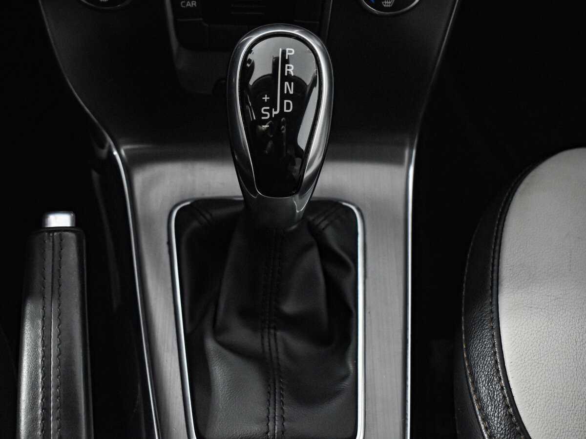 Volvo V40 с пробегом — 2014 год. Фото: #10