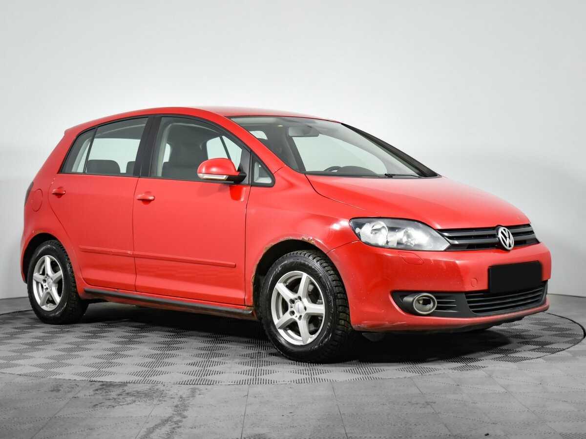 Volkswagen Golf Plus с пробегом — 2011 год. Фото: #2