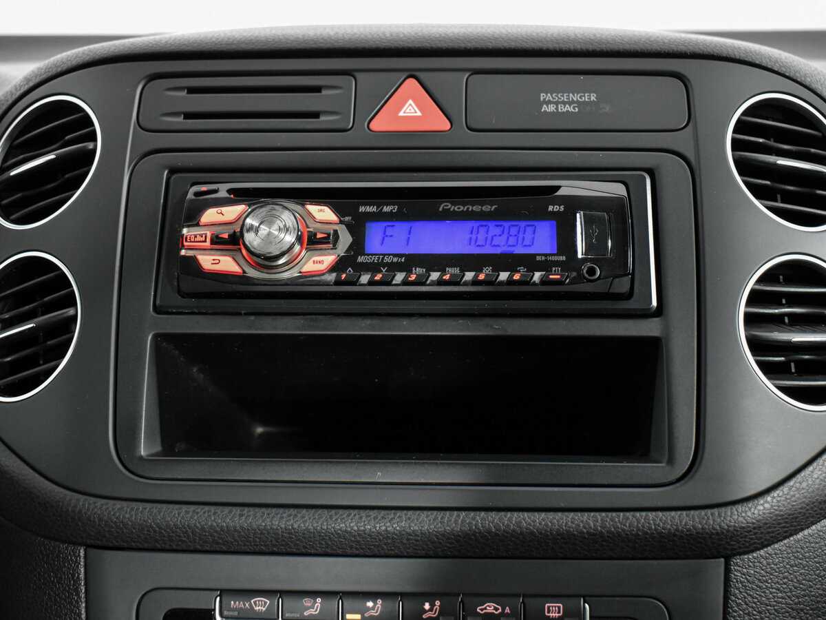 Volkswagen Golf Plus с пробегом — 2011 год. Фото: #15