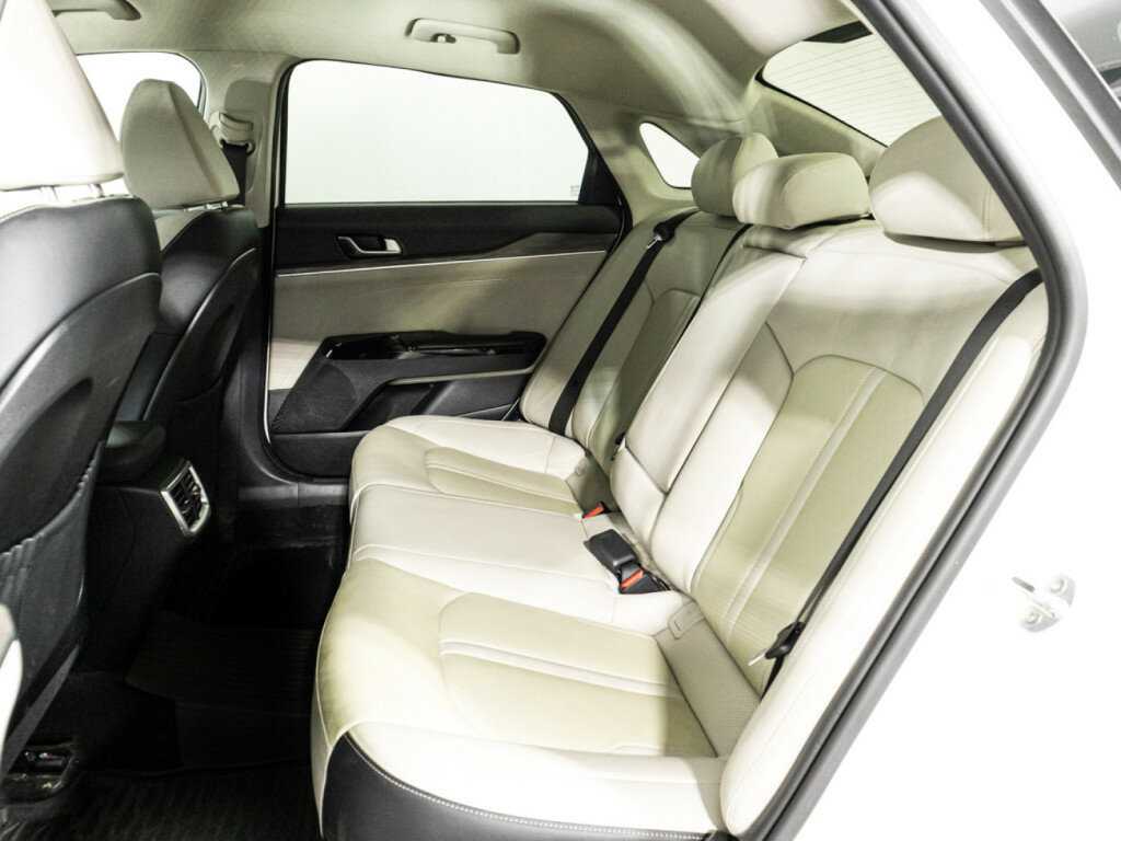 Kia K5 с пробегом — 2021 год. Фото: #9