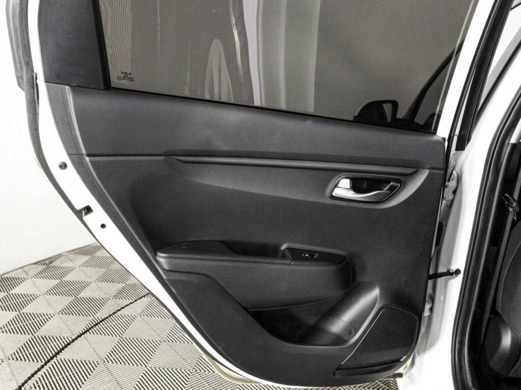 Kia Rio с пробегом — 2022 год. Фото: #25