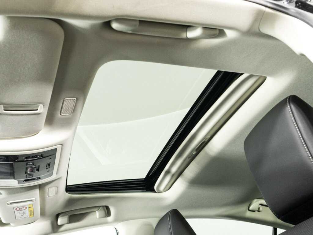 Lexus ES с пробегом — 2021 год. Фото: #17