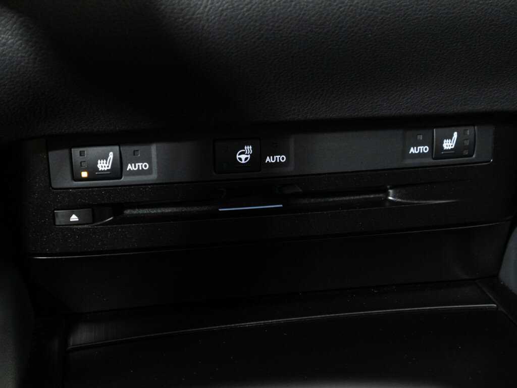 Lexus ES с пробегом — 2021 год. Фото: #22