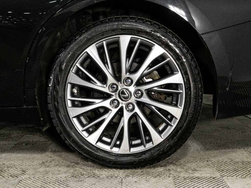 Lexus ES с пробегом — 2021 год. Фото: #24