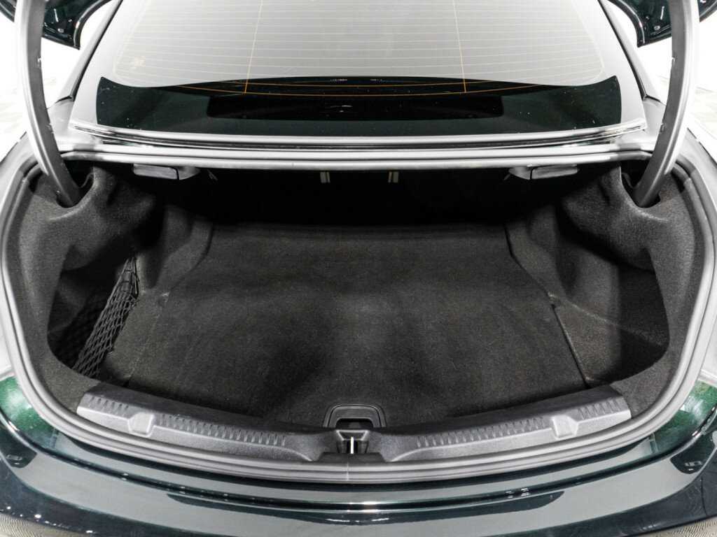 Mercedes-Benz E-Класс с пробегом — 2020 год. Фото: #13