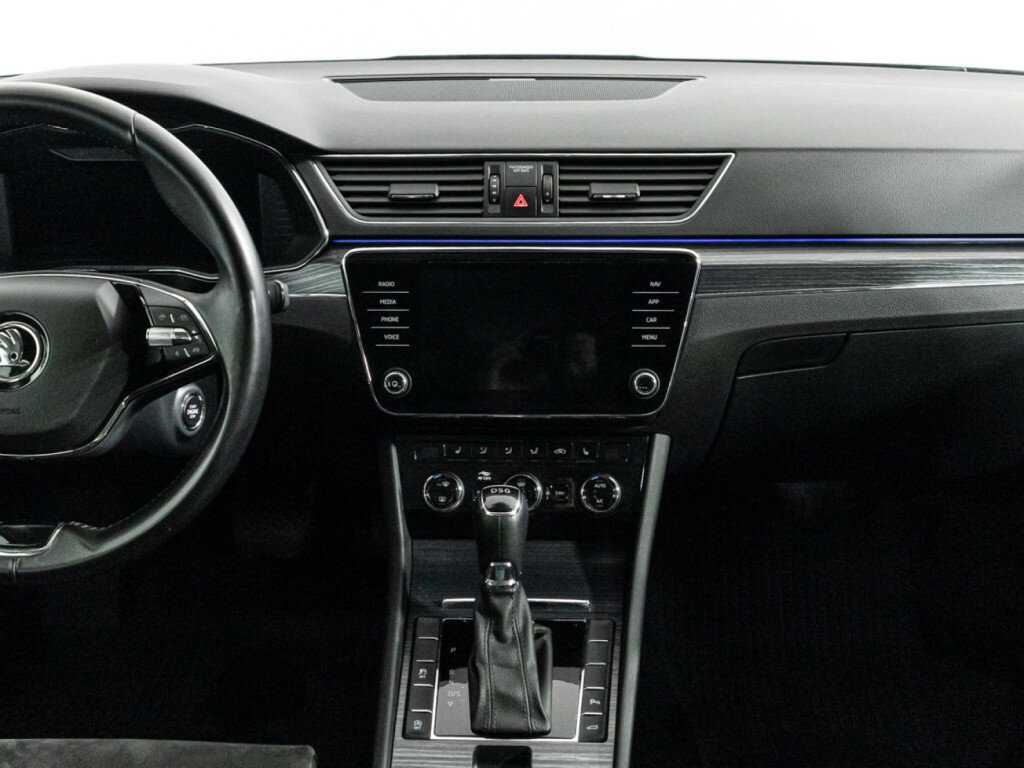 Skoda Superb с пробегом — 2020 год. Фото: #13