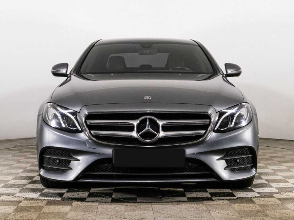 Mercedes-Benz E-Класс с пробегом — 2019 год. Фото: #1