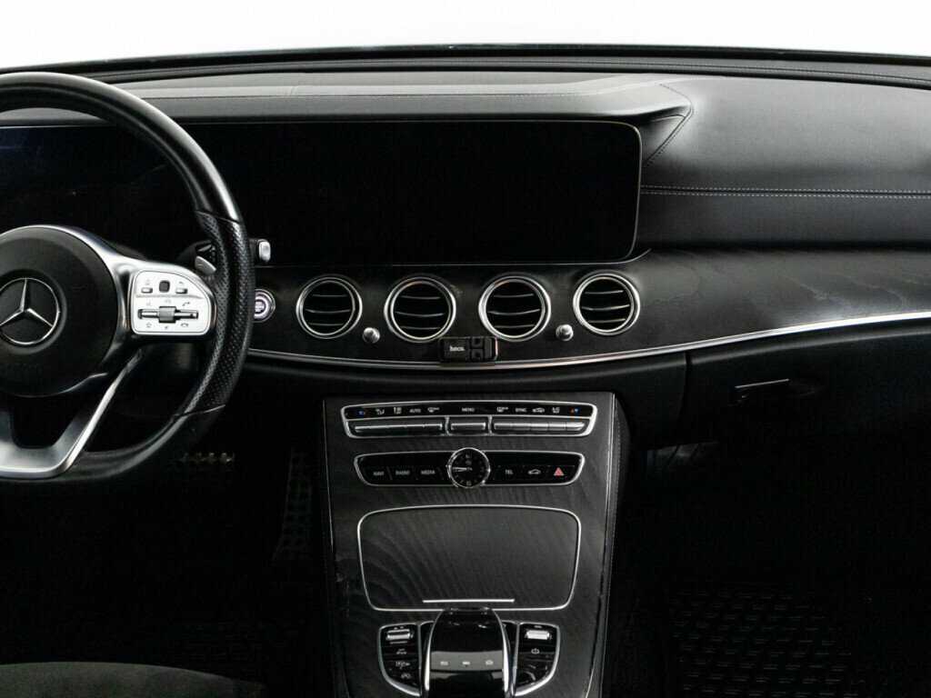 Mercedes-Benz E-Класс с пробегом — 2019 год. Фото: #11