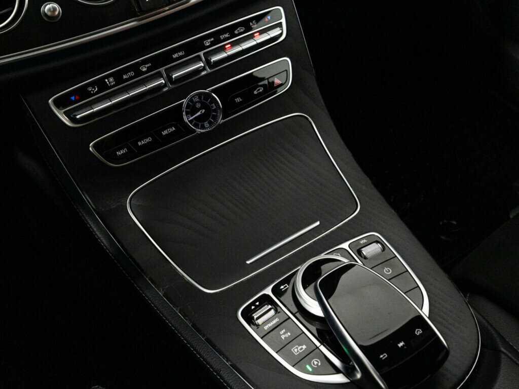 Mercedes-Benz E-Класс с пробегом — 2019 год. Фото: #14