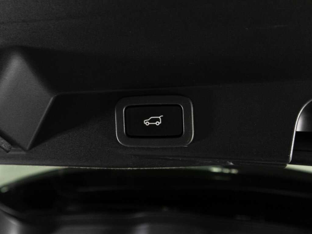 Land Rover Range Rover Sport с пробегом — 2014 год. Фото: #15