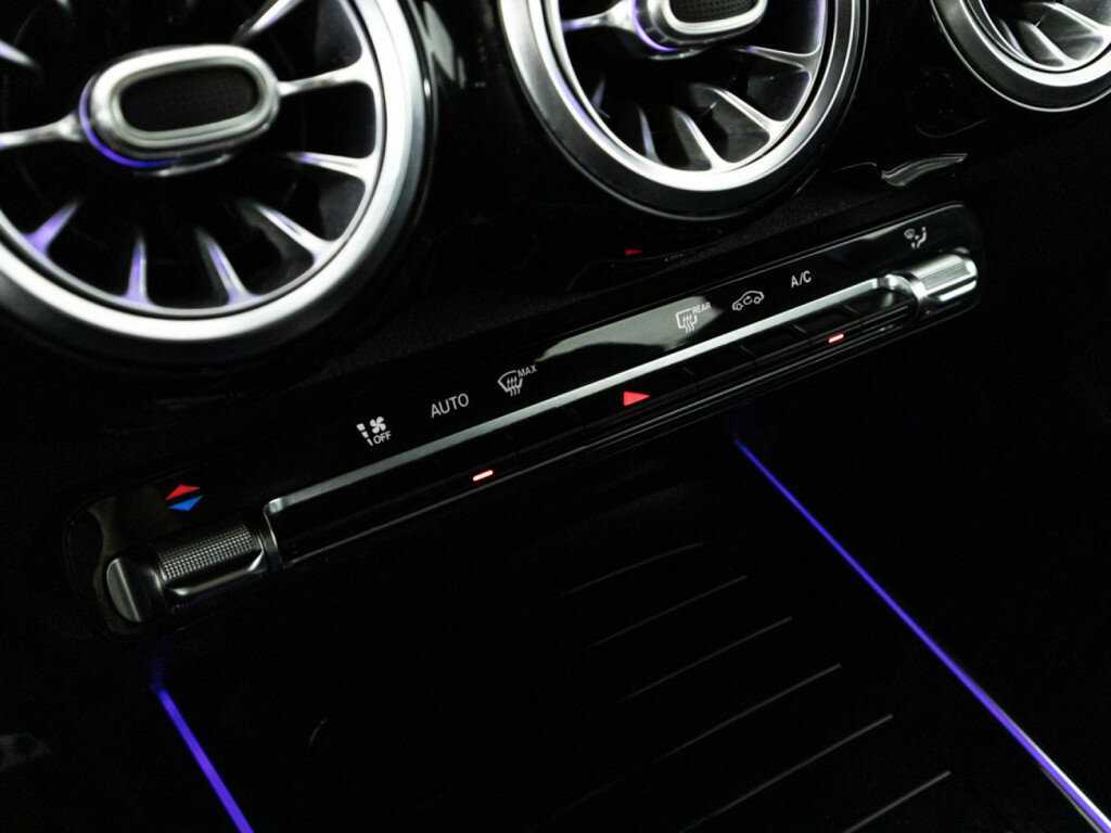 Mercedes-Benz GLB с пробегом — 2020 год. Фото: #14