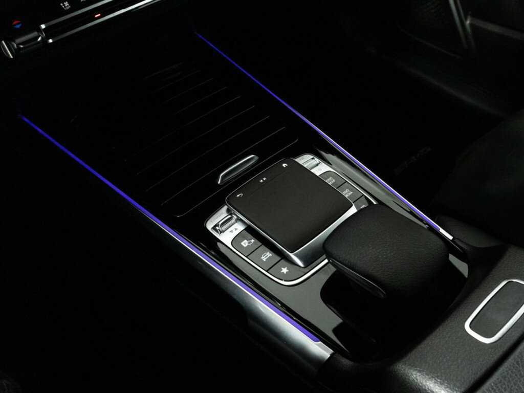 Mercedes-Benz GLB с пробегом — 2020 год. Фото: #16