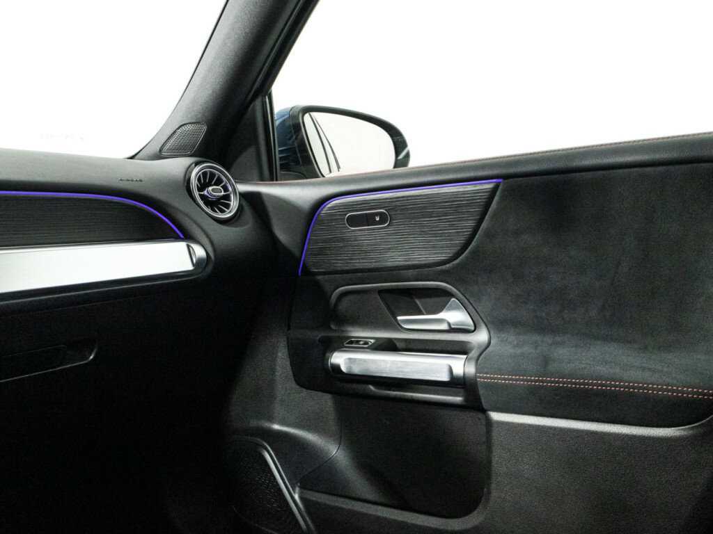 Mercedes-Benz GLB с пробегом — 2020 год. Фото: #17