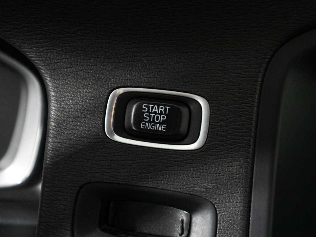 Volvo V60 Cross Country с пробегом — 2016 год. Фото: #19