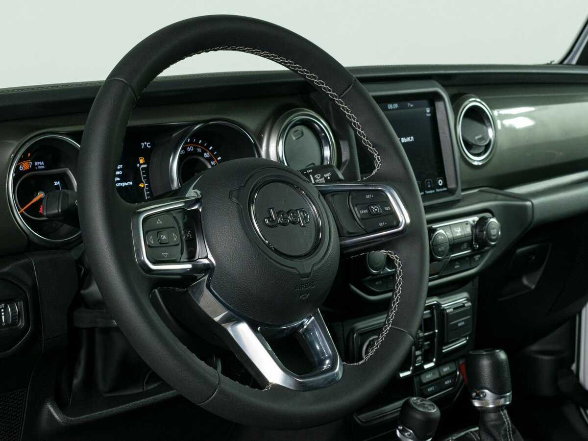 Jeep Wrangler с пробегом — 2022 год. Фото: #12