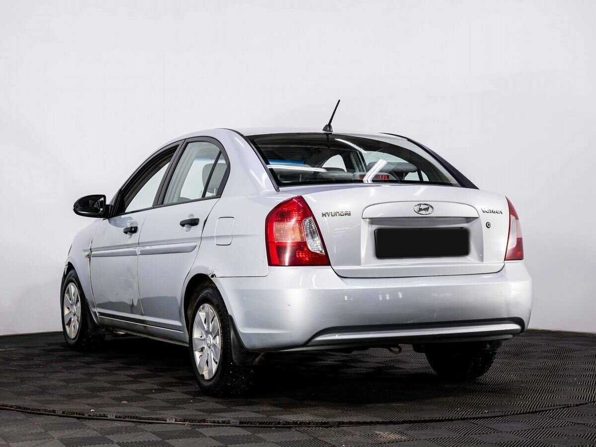 Hyundai Verna с пробегом — 2006 год. Фото: #3