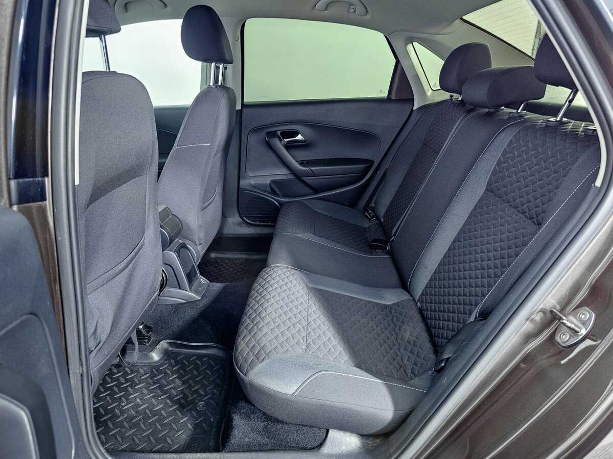 Volkswagen Polo с пробегом — 2018 год. Фото: #11